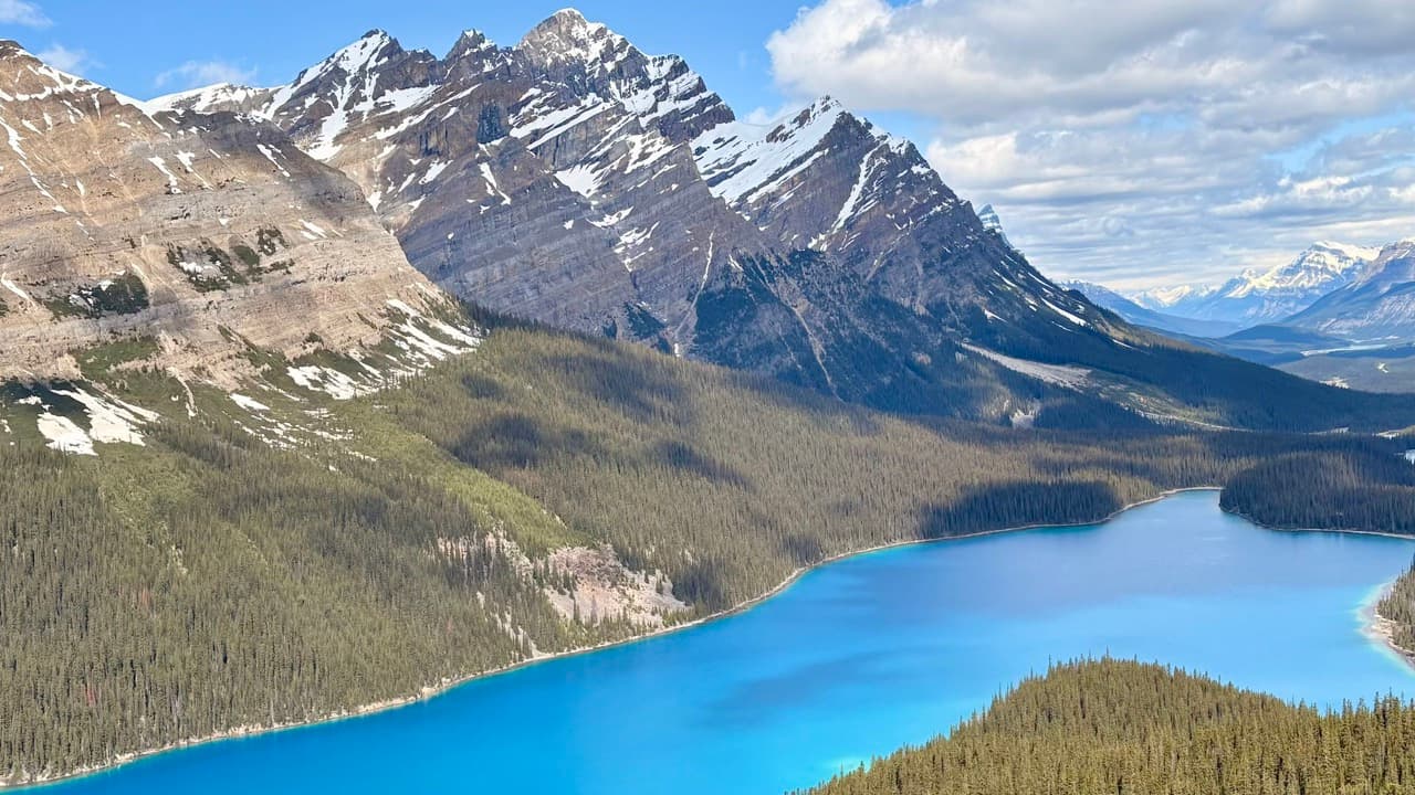 Canada Is Having a Banner Tourism Year. Here Is How to Stay Connected While You Explore It.